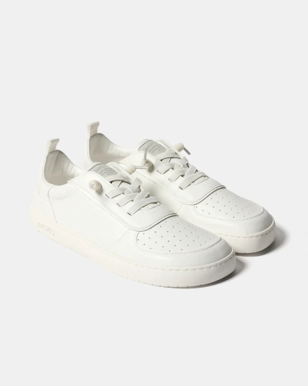 Nuuk Woman Off White
